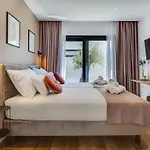 Atrio Villa *