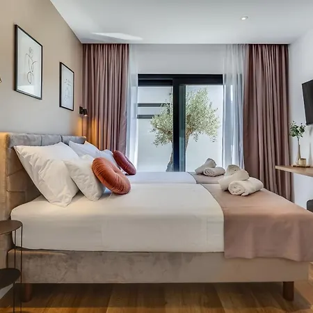 Atrio Villa *